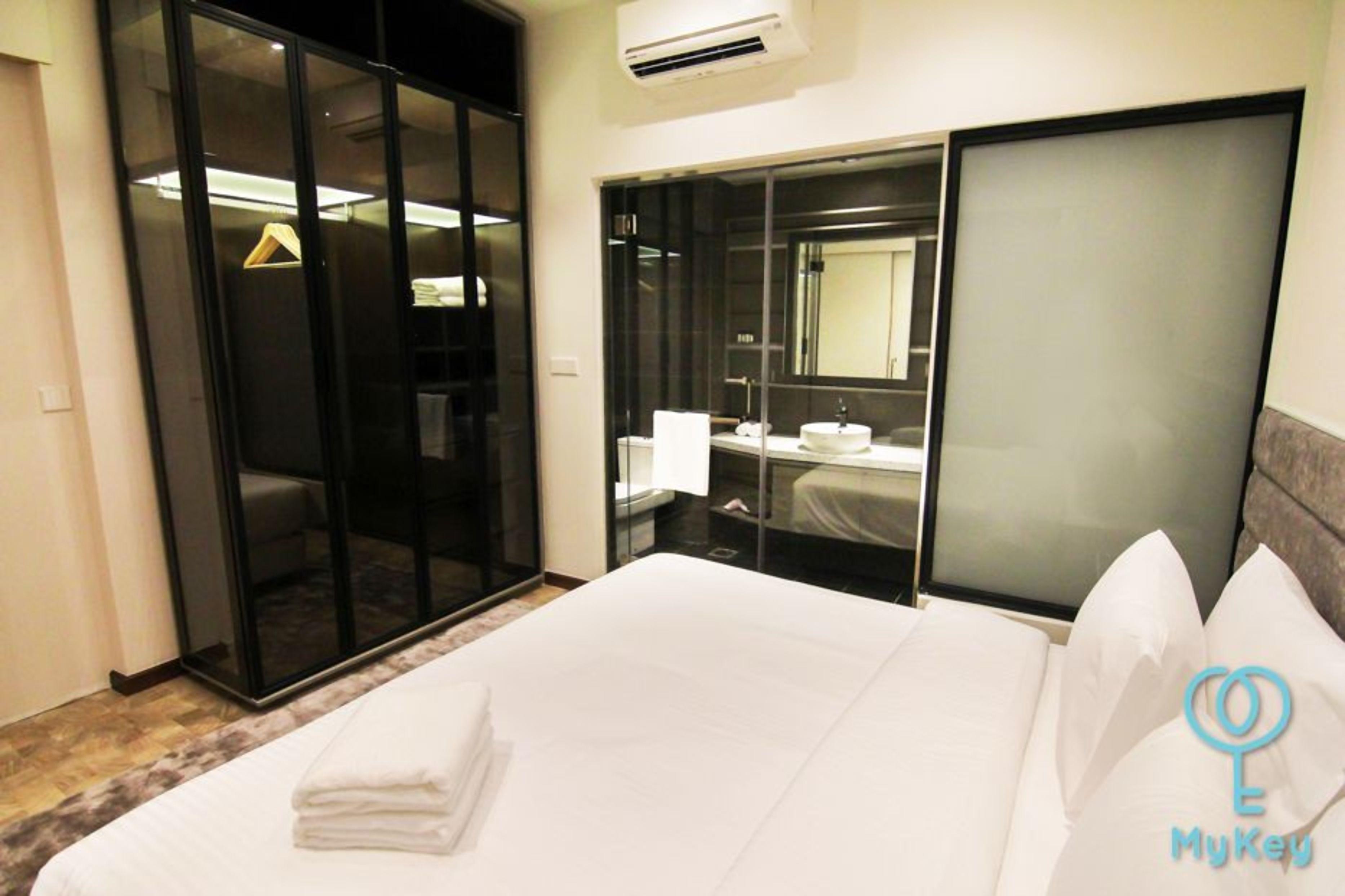 Expressionz Professional Suites By Mykey — Photos 2
